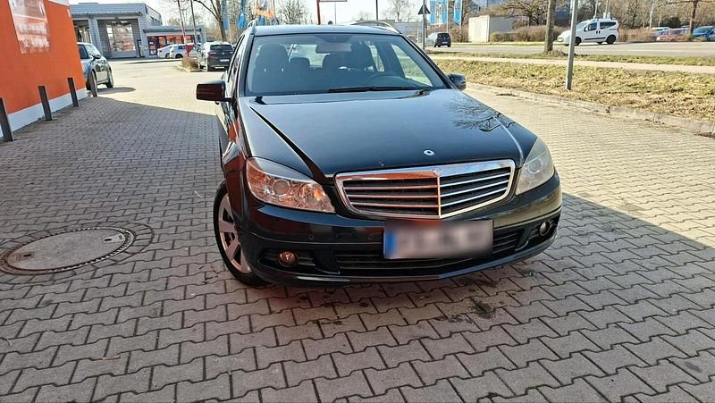 Gebraucht Mercedes C220 170 PS (125 kW) 2010 Schwarz Kombi