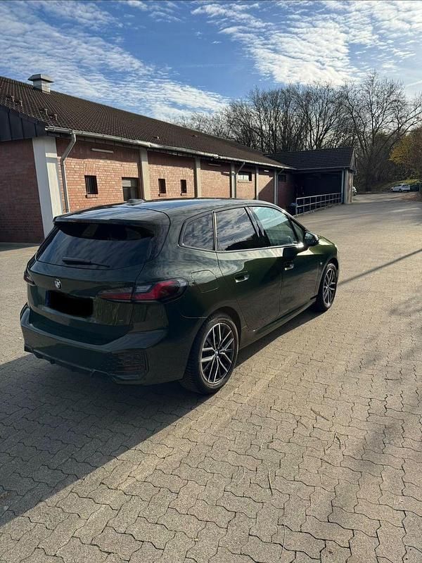 Gebraucht BMW 220 M Sport 170 PS (125 kW) 2024 Grün Kombi