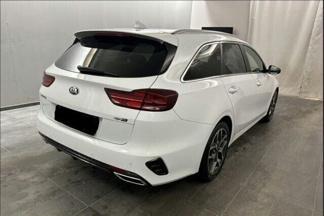 Gebraucht Kia Ceed 136 PS (100 kW) 2020 Andere farbe Kleinwagen