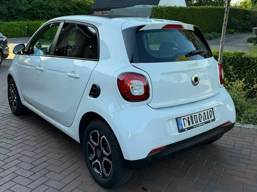Gebraucht Smart ForFour Prime 71 PS (52 kW) 2015 Weiß Kleinwagen