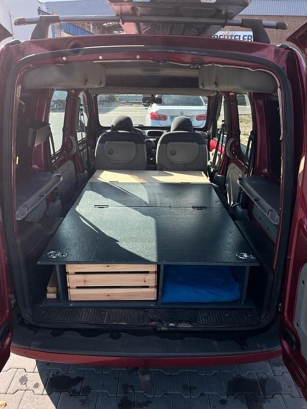 Gebraucht Renault Kangoo 95 PS (69 kW) 2007 Rot Van / Kleinbus