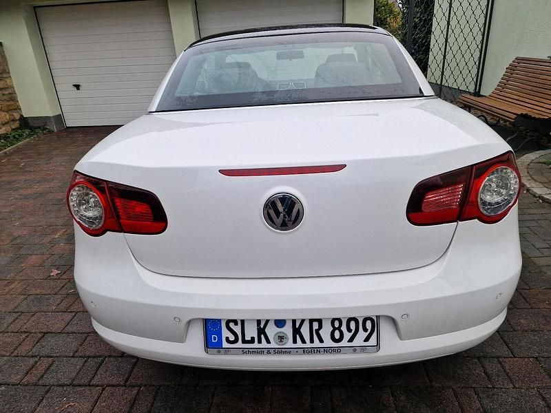 Gebraucht VW Eos 122 PS (89 kW) 2008 Weiß Cabrio