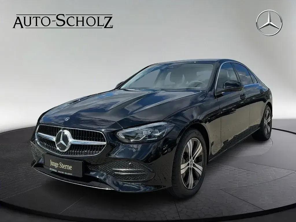 Gebraucht Mercedes C180 Avantgarde 170 PS (125 kW) 2025 Schwarz Limousine
