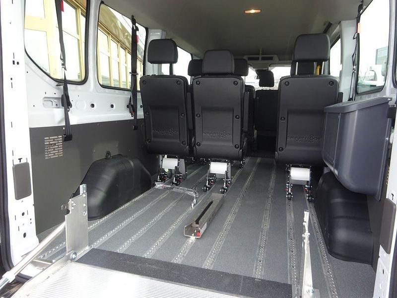 Neu Ford Transit Trend 131 PS (96 kW) 2025 Weiß Van / Kleinbus