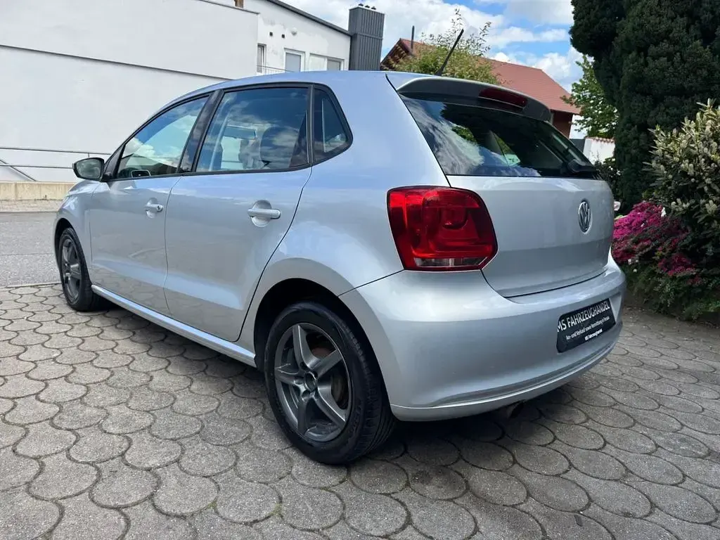 Gebraucht VW Polo 86 PS (63 kW) 2011 Reflexsilber Kleinwagen