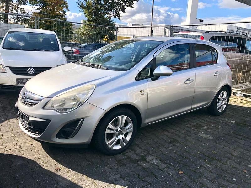 Starsilber/silver iii Gebraucht 2011 Opel Corsa Satellite Limousine | 3.988 € (Fairer Preis) - Bild 1/4