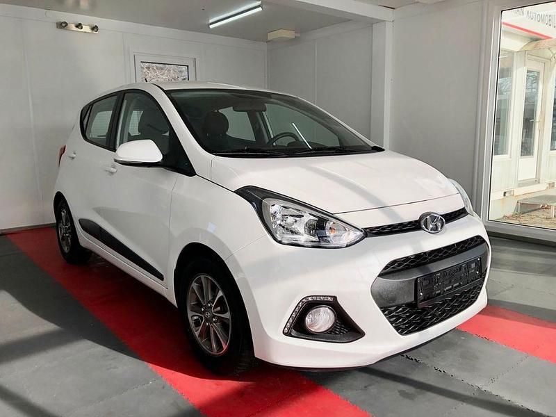 Weiß Gebraucht 2014 Hyundai i10 Style Kleinwagen | 9.450 € (Fairer Preis) - Bild 1/4