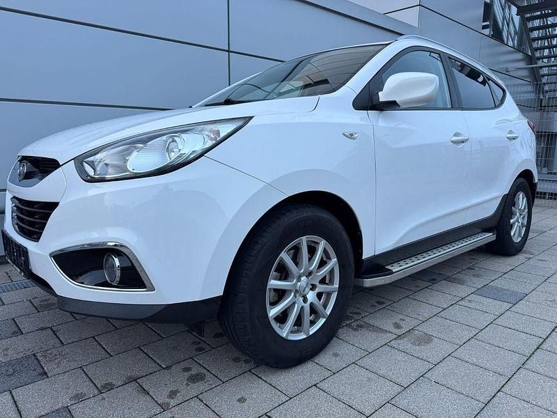 Weiß Gebraucht 2013 Hyundai ix35 Edition SUV | 7.890 € (Fairer Preis) - Bild 1/4