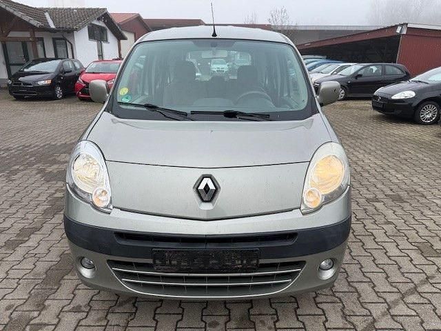 Gebraucht Renault Kangoo Happy Family 87 PS (63 kW) 2010 Braun Van / Kleinbus