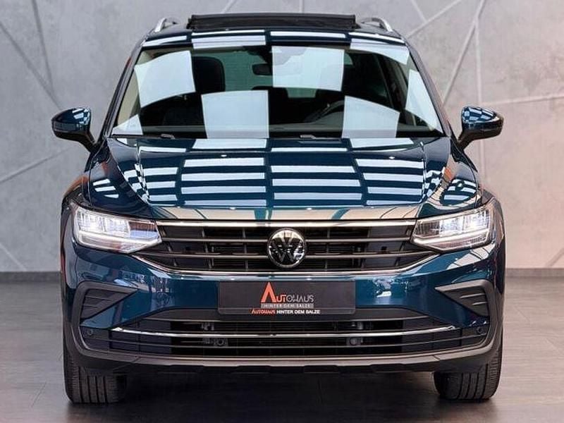 Gebraucht VW Tiguan Move 150 PS (110 kW) 2023 Blau SUV