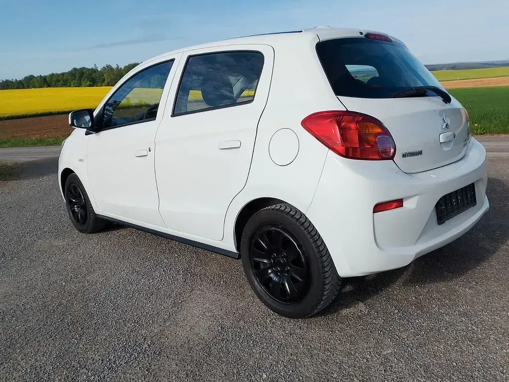 Gebraucht Mitsubishi Space Star 71 PS (52 kW) 2019 Weiß Kleinwagen