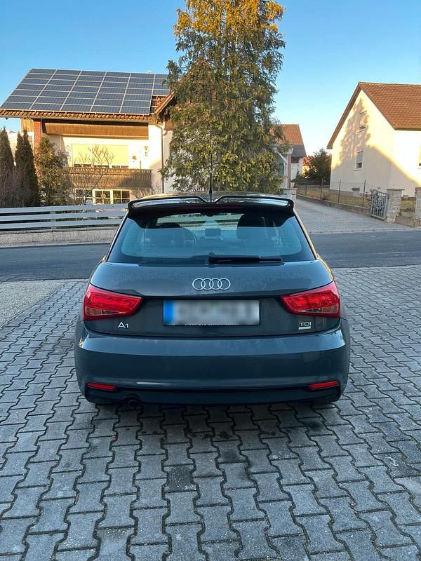 Usata Audi A1 90 CV (66 kW) 2015 Grigio Utilitaria