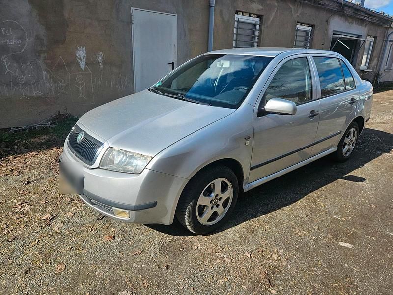 Gebraucht Skoda Fabia 100 PS (73 kW) 2002 Silber Limousine