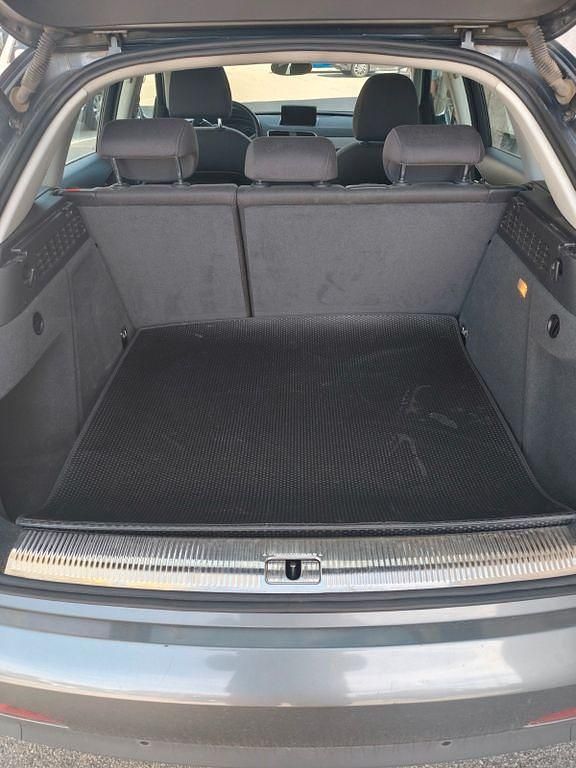 Gebraucht Audi Q3 Sport 140 PS (102 kW) 2012 Schwarz SUV