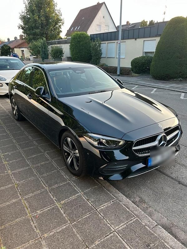 Schwarz Gebraucht 2021 Mercedes C220 Avantgarde Limousine | 34.200 € (Fairer Preis) - Bild 1/4