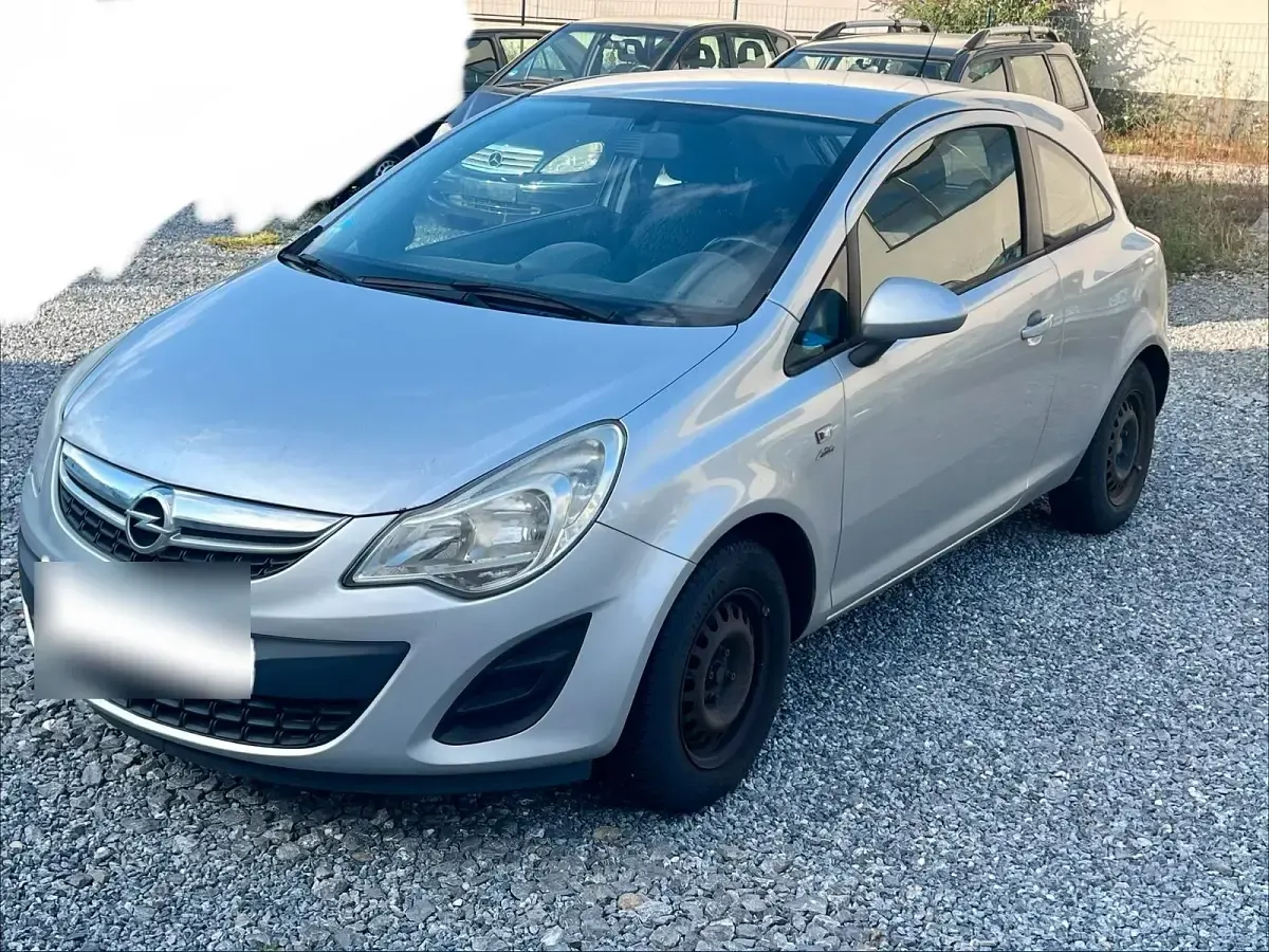 Gebraucht Opel Corsa Active 87 PS (63 kW) 2013 Silber Kleinwagen
