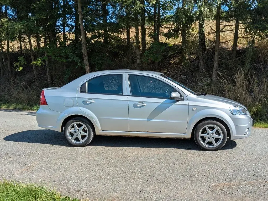 Gebraucht Chevrolet Aveo LT 94 PS (69 kW) 2006 Silber Limousine