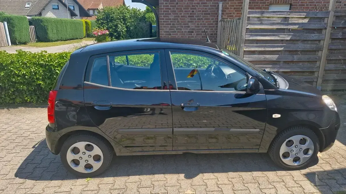 Gebraucht Kia Picanto 68 PS (50 kW) 2009 Schwarz Kleinwagen