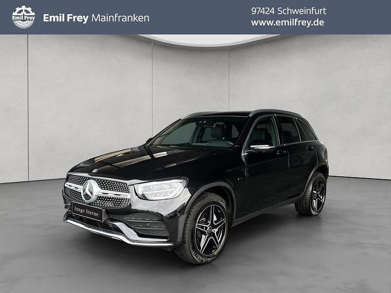 Schwarz Gebraucht 2021 Mercedes GLC300e AMG SUV | 36.850 € (Fairer Preis) - Bild 1/4