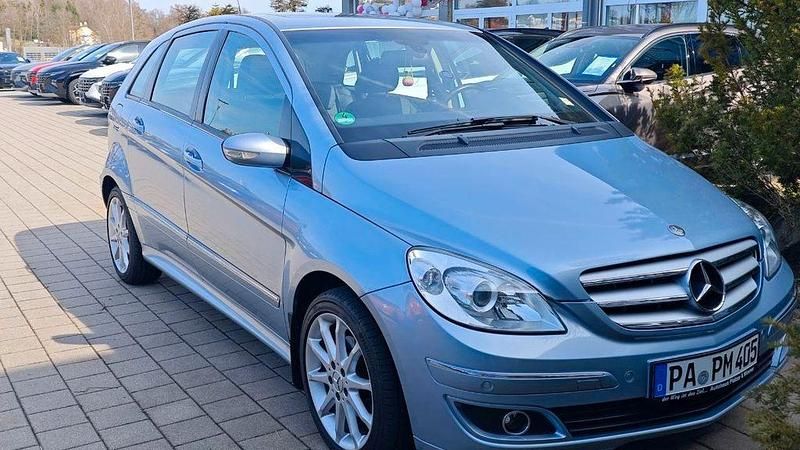 Gebraucht Mercedes B200 136 PS (100 kW) 2006 Blau Van / Kleinbus