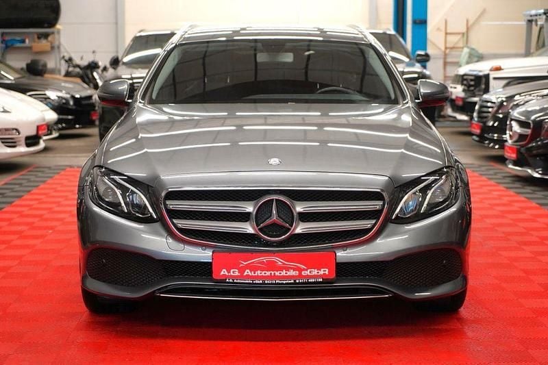 Gebraucht Mercedes E220 194 PS (142 kW) 2017 Grau Kombi