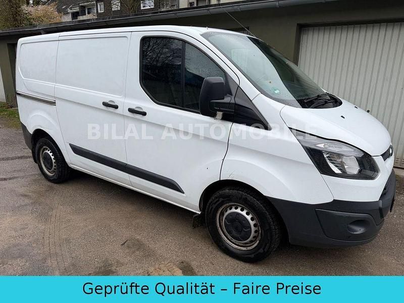 Gebraucht Ford Transit Custom 105 PS (77 kW) 2018 Weiß Van / Kleinbus