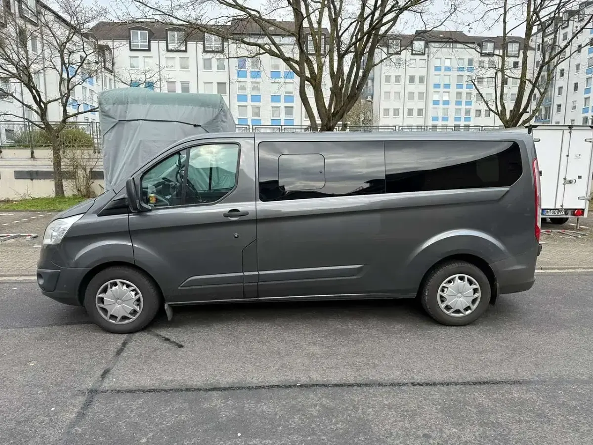 Gebraucht Ford Tourneo Custom Trend 170 PS (125 kW) 2017 Grau Van