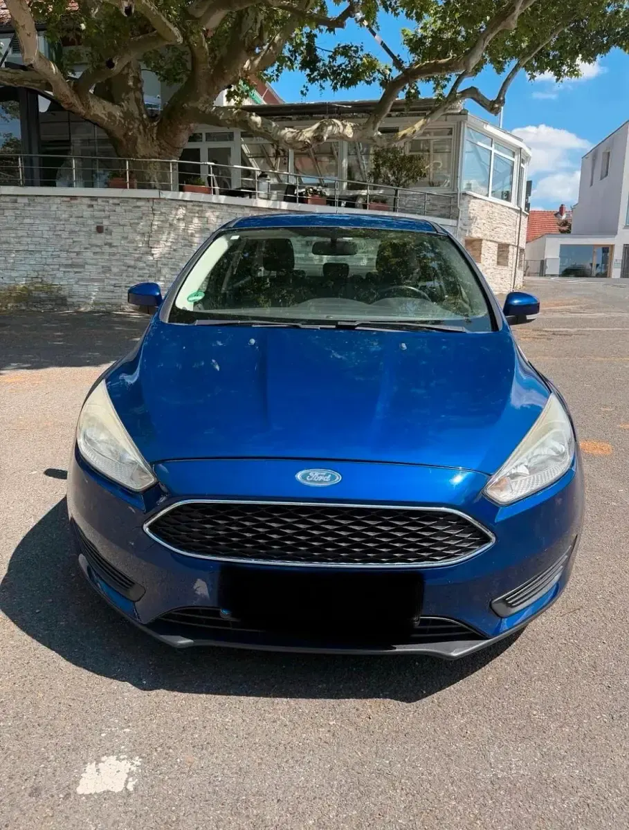 Gebraucht Ford Focus 120 PS (88 kW) 2016 Blau Limousine