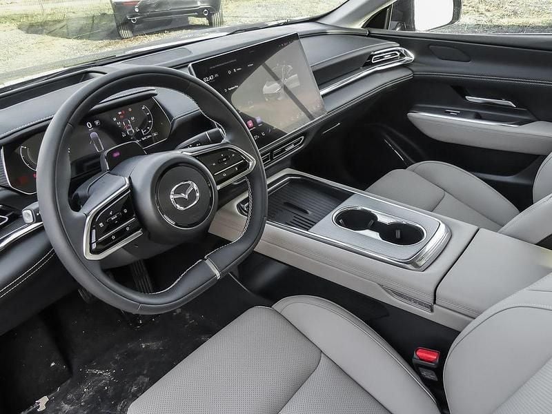 Neu Mazda 6e Takumi-Line 180 kW (245 PS) 2026 Machine grey Limousine