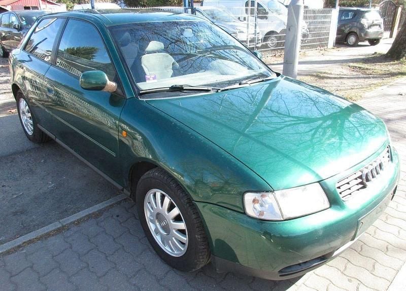 Gebraucht Audi A3 Ambiente 90 PS (66 kW) 1999 Grün Kleinwagen