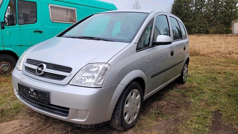 Gebraucht Opel Meriva 101 PS (74 kW) 2004 Silber Van / Kleinbus