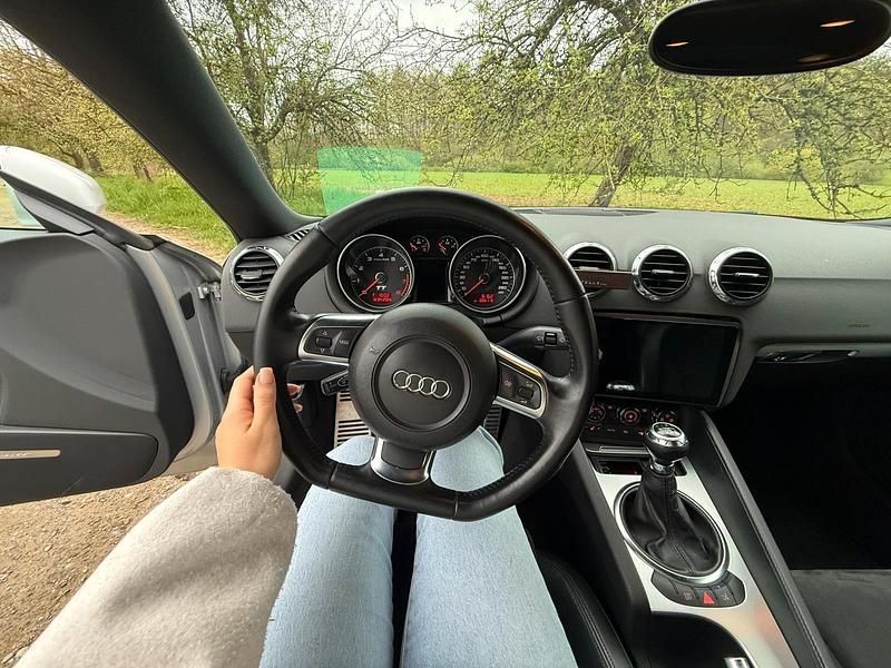 Używany Audi TT Comfort 200 KM (147 kW) 2006 Srebrny Coupe