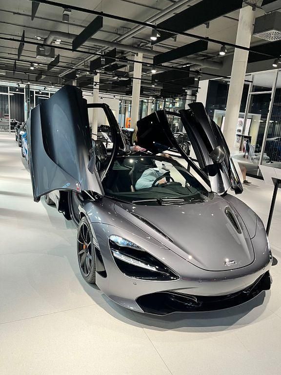 Gebraucht McLaren 720S 721 PS (530 kW) 2023 Grau Coupé
