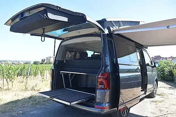 Gebraucht VW California California 150 PS (110 kW) 2021 Grau Van