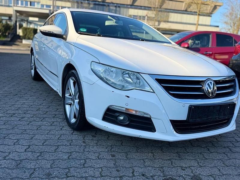 Gebraucht VW Passat Basis 160 PS (117 kW) 2010 Weiß Limousine