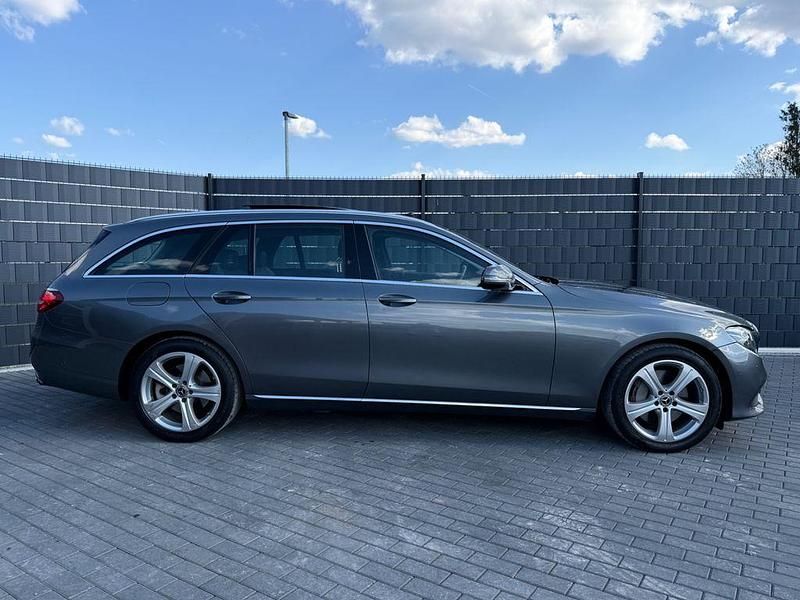 Gebraucht Mercedes E350 Avantgarde 258 PS (189 kW) 2017 Grau Limousine