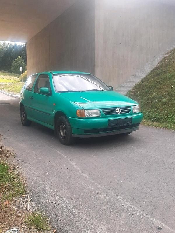 Grün Gebraucht 1996 VW Polo Kleinwagen | 700 € (Fairer Preis) - Bild 1/4