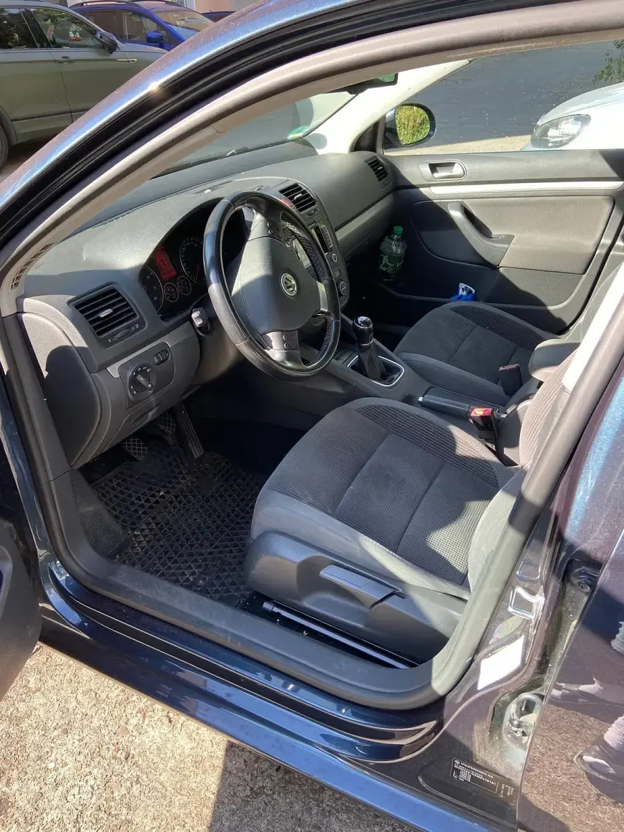 Second-hand VW Golf VI 122 CP (89 kW) 2008 Albastru Hatchback
