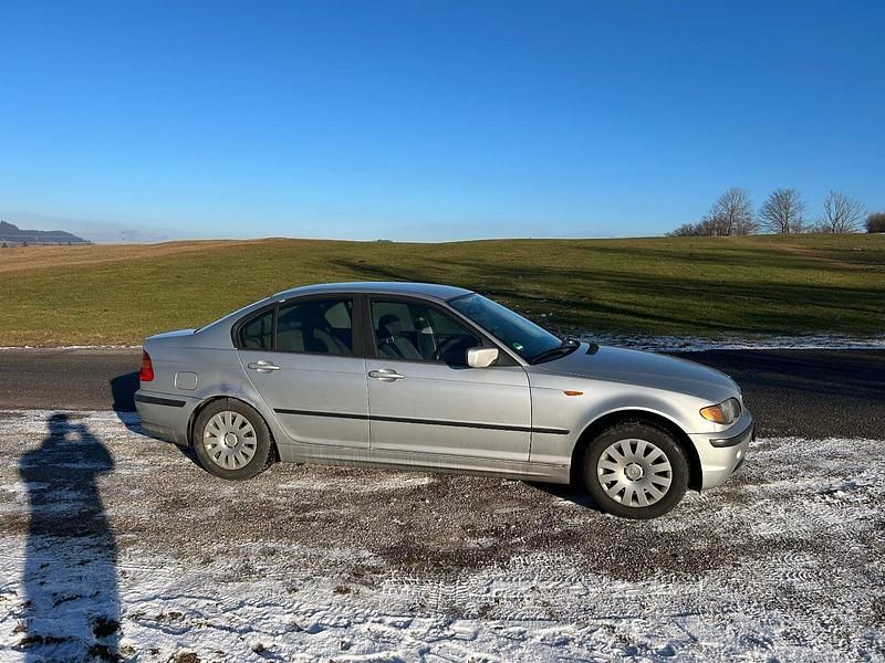 Gebraucht BMW 316 116 PS (85 kW) 2003 Silber Limousine