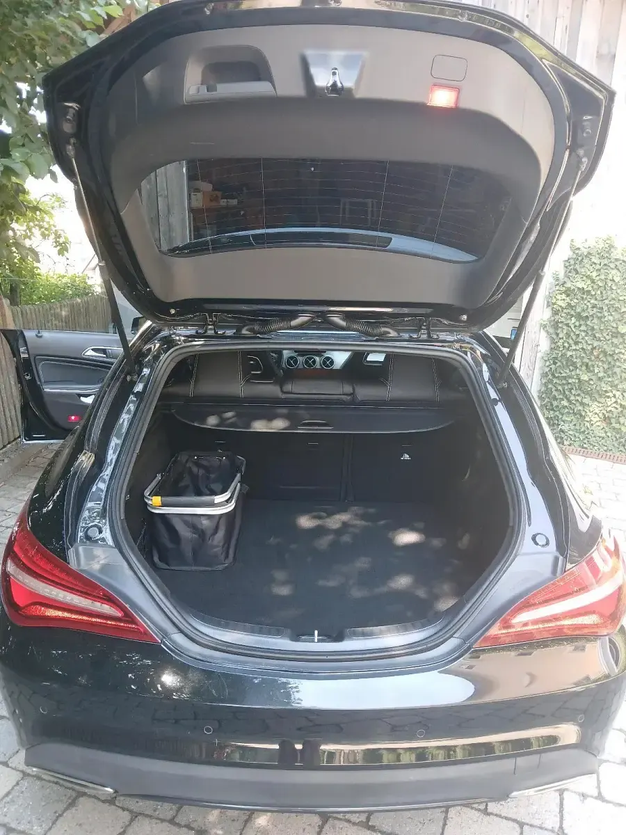 Gebraucht Mercedes CLA220 185 PS (136 kW) 2018 Schwarz Coupé