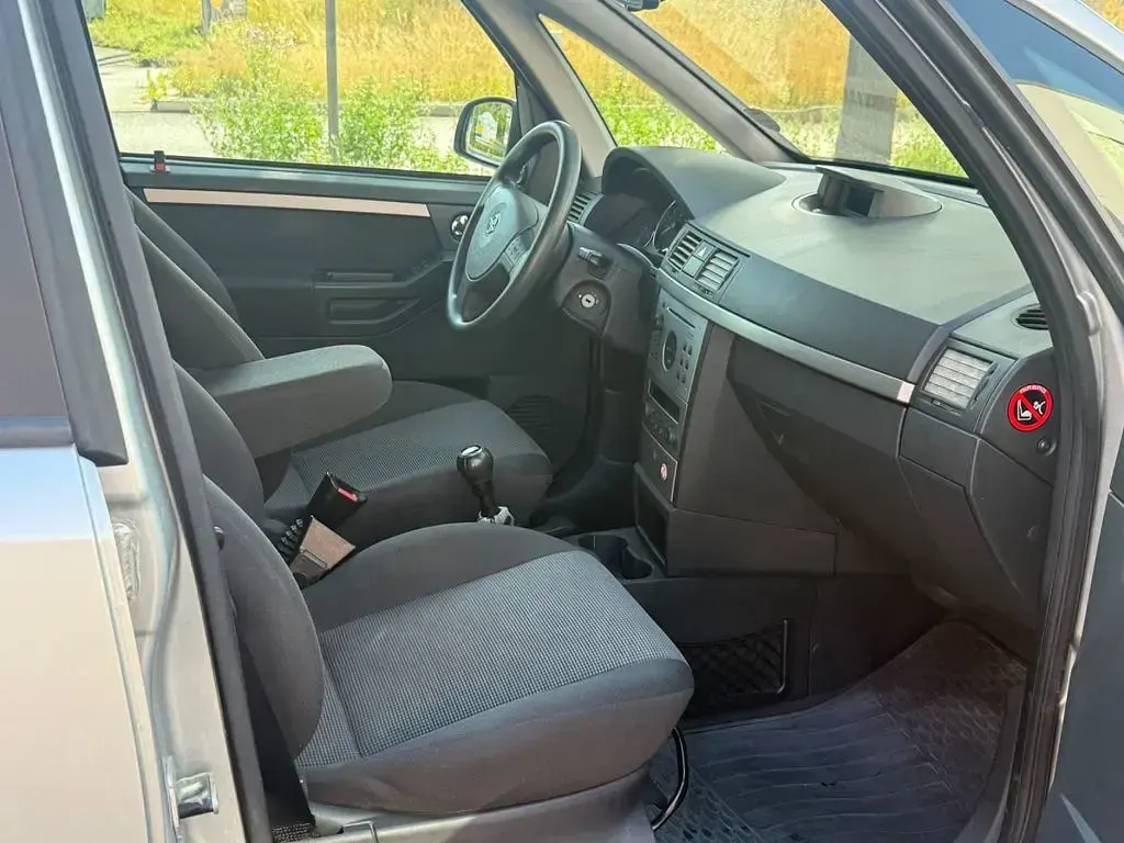 Gebraucht Opel Meriva Cosmo 101 PS (74 kW) 2004 Silber Van / Kleinbus
