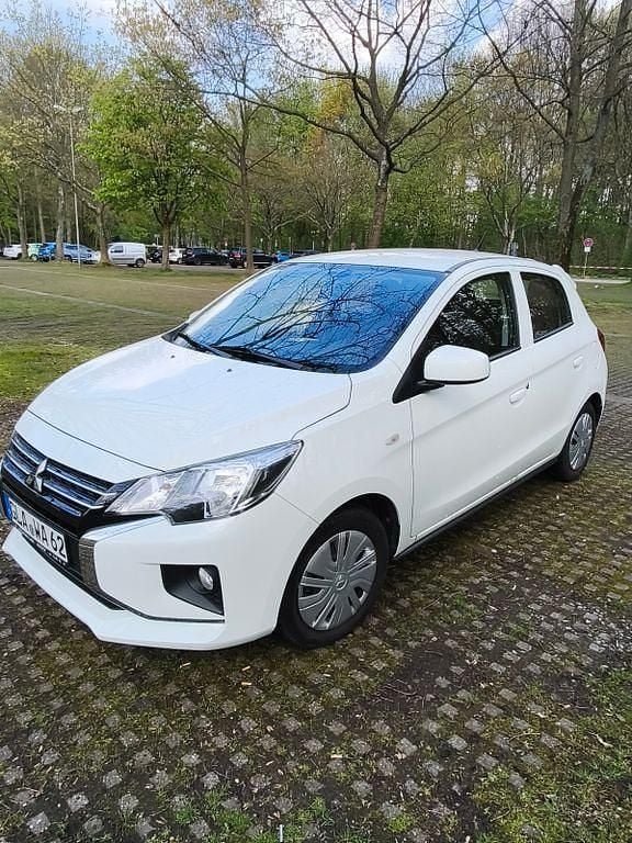 Gebraucht Mitsubishi Space Star Select 71 PS (52 kW) 2022 Weiß Kleinwagen