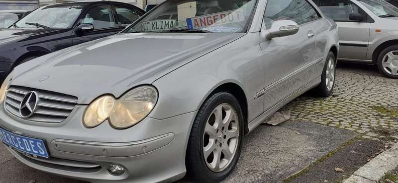 Silber Gebraucht 2004 Mercedes CLK200 Avantgarde Coupé | 4.750 € (Guter Preis) - Bild 1/4