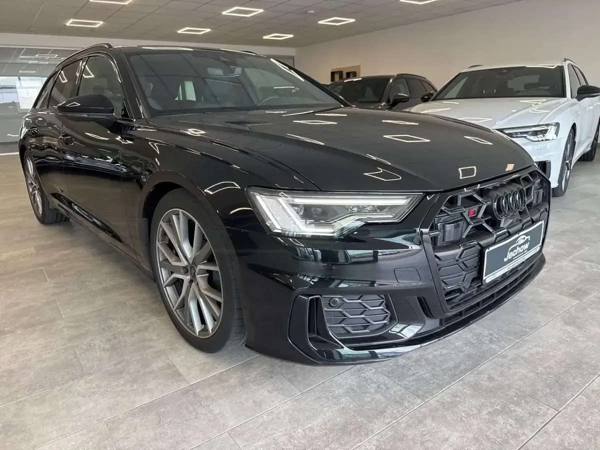 Gebraucht Audi S6 Sport 344 PS (253 kW) 2024 Mythosschwarz metallic Kombi