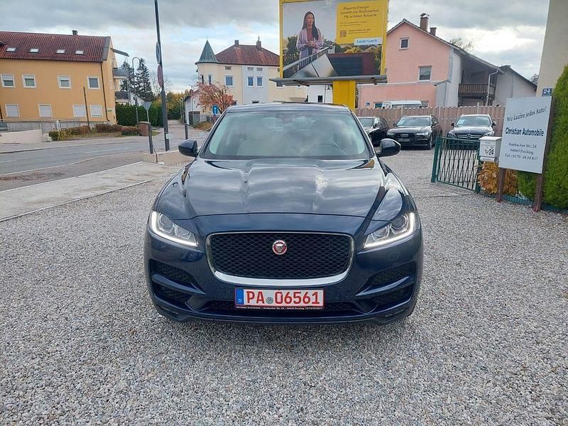 Gebraucht Jaguar F-Pace Prestige 179 PS (131 kW) 2019 Blau SUV