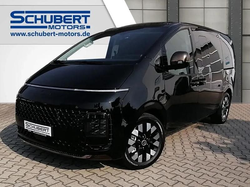 Abyss black / mic Neu 2025 Hyundai Staria Signature Van | 56.890 € - Bild 1/1