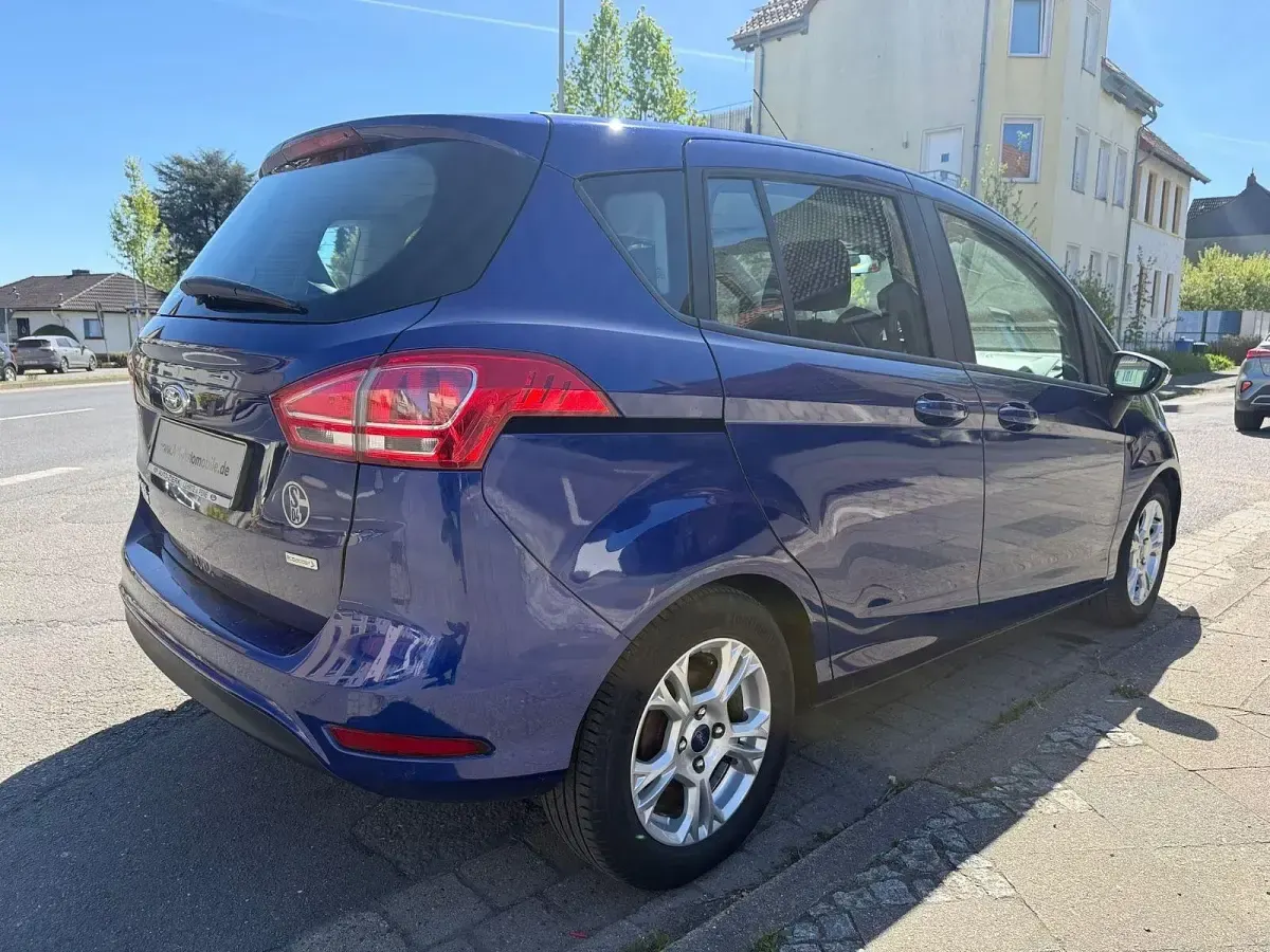 Usata Ford B-MAX SYNC Edition 101 CV (74 kW) 2015 Blu Monovolume