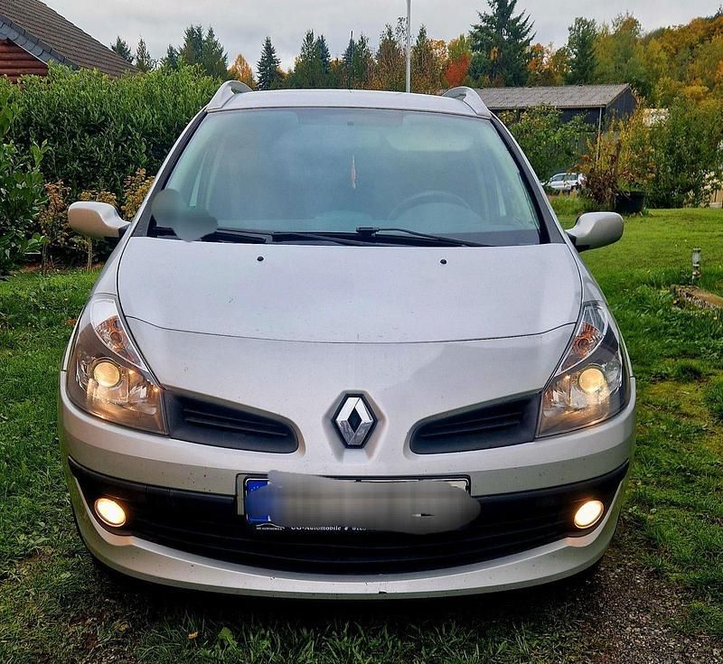 Silber Gebraucht 2008 Renault Clio GrandTour Dynamique Kombi | 2.000 € (Fairer Preis) - Bild 1/4