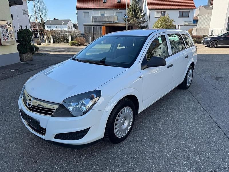 Gebraucht Opel Astra 110 PS (80 kW) 2010 Weiß Kombi