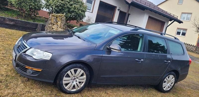 Gebraucht VW Passat Trendline 140 PS (102 kW) 2008 Grau Kombi
